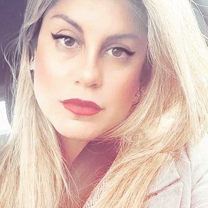 Meet your Posher, Pamella